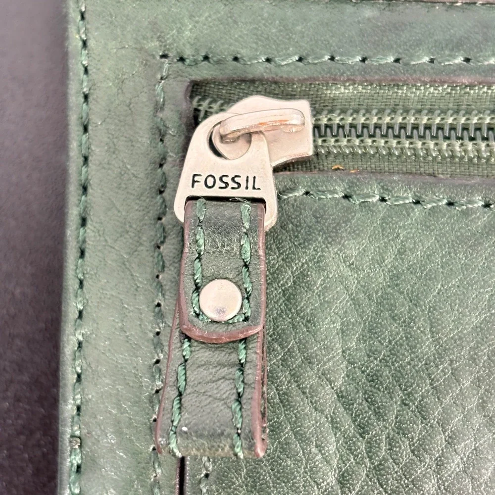 Fossil long live